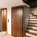 Tollmere Hospitality λύχνος Daire Levádeia