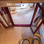 Daire Tollmere Hospitality λύχνος *