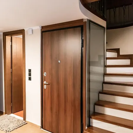 Tollmere Hospitality λύχνος דירה Levádeia