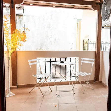Tollmere Hospitality λύχνος * Levádeia